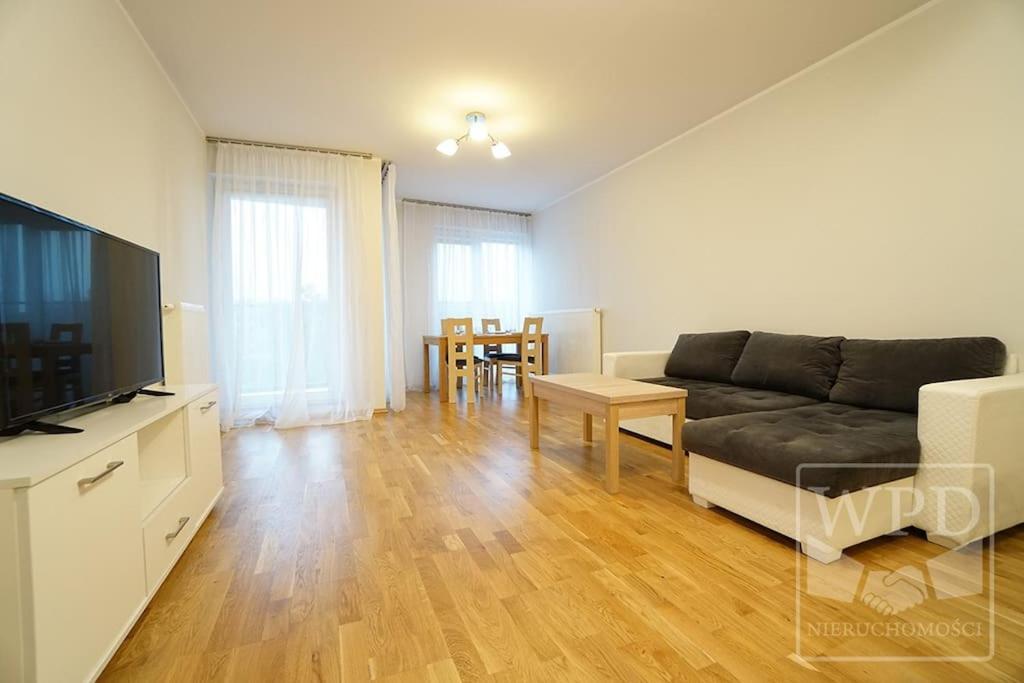 Modern Apartment-City Center-New Building-Garage Vratislav Exteriér fotografie